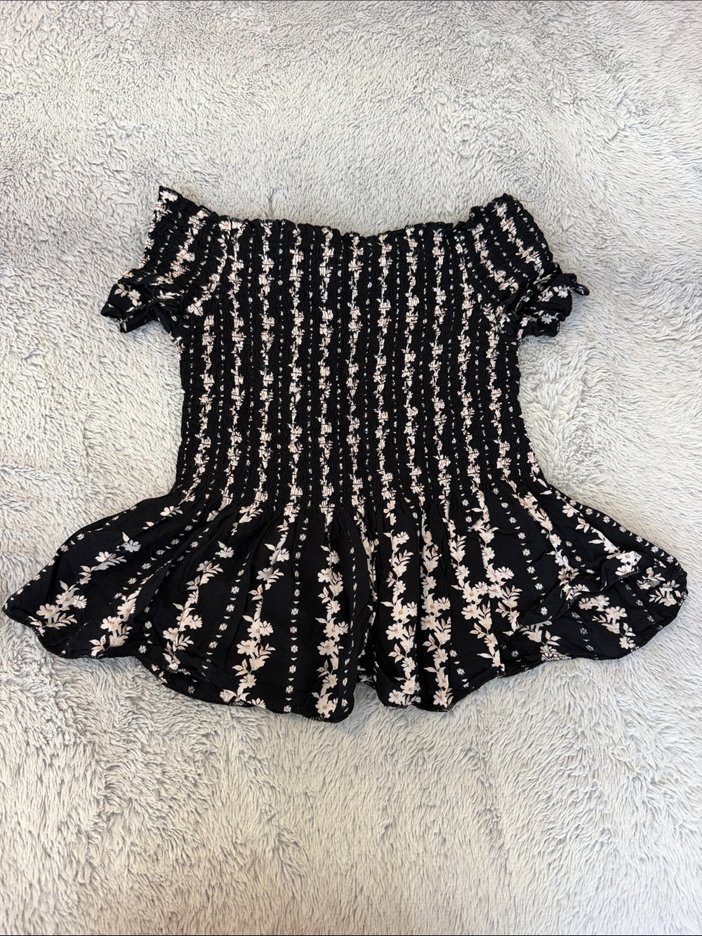 Juniors Black Floral Smocked Ruffle Dress